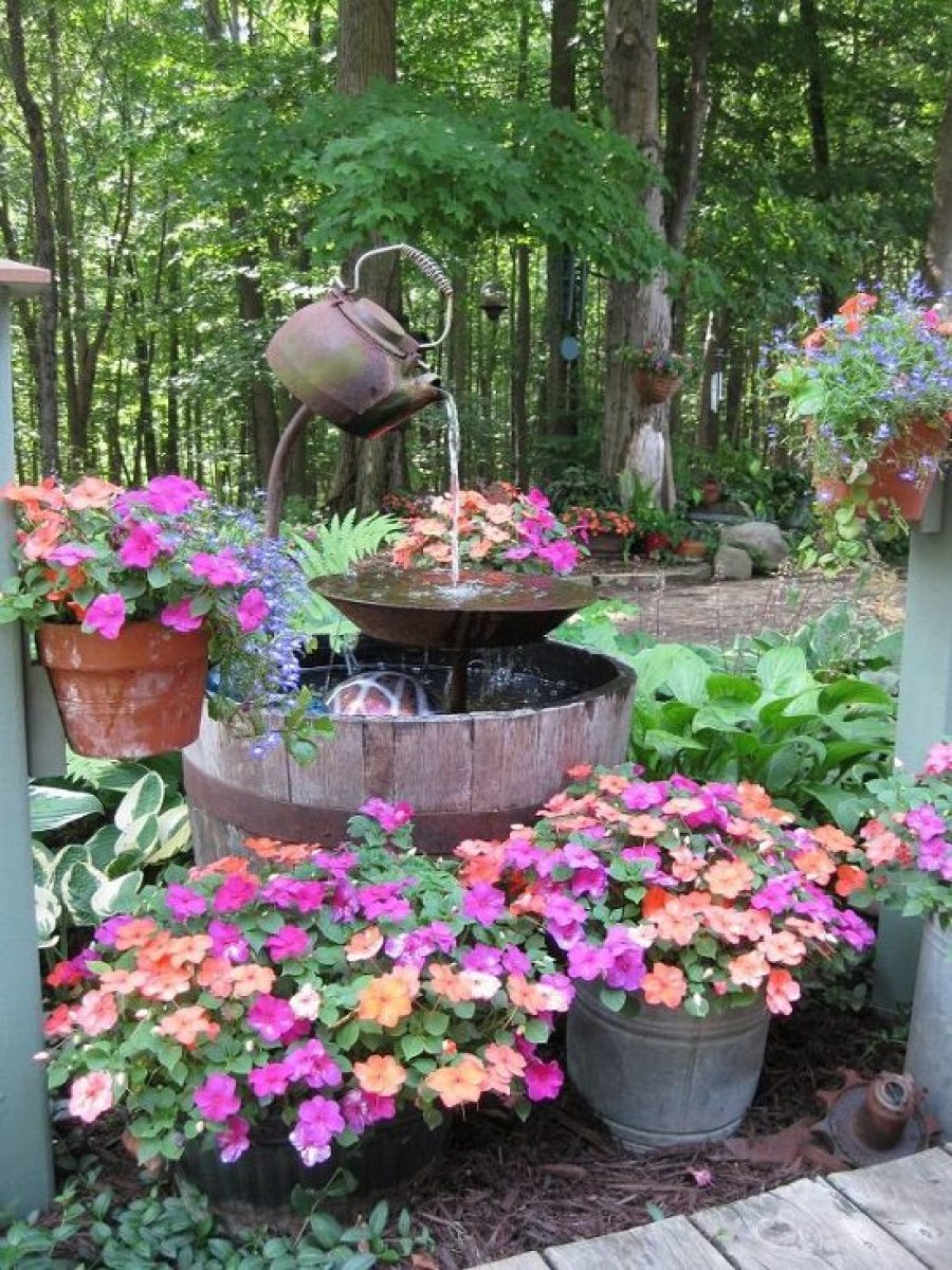 14 Beautiful DIY Container Water Fountain Ideas ⋆ Bright Stuffs