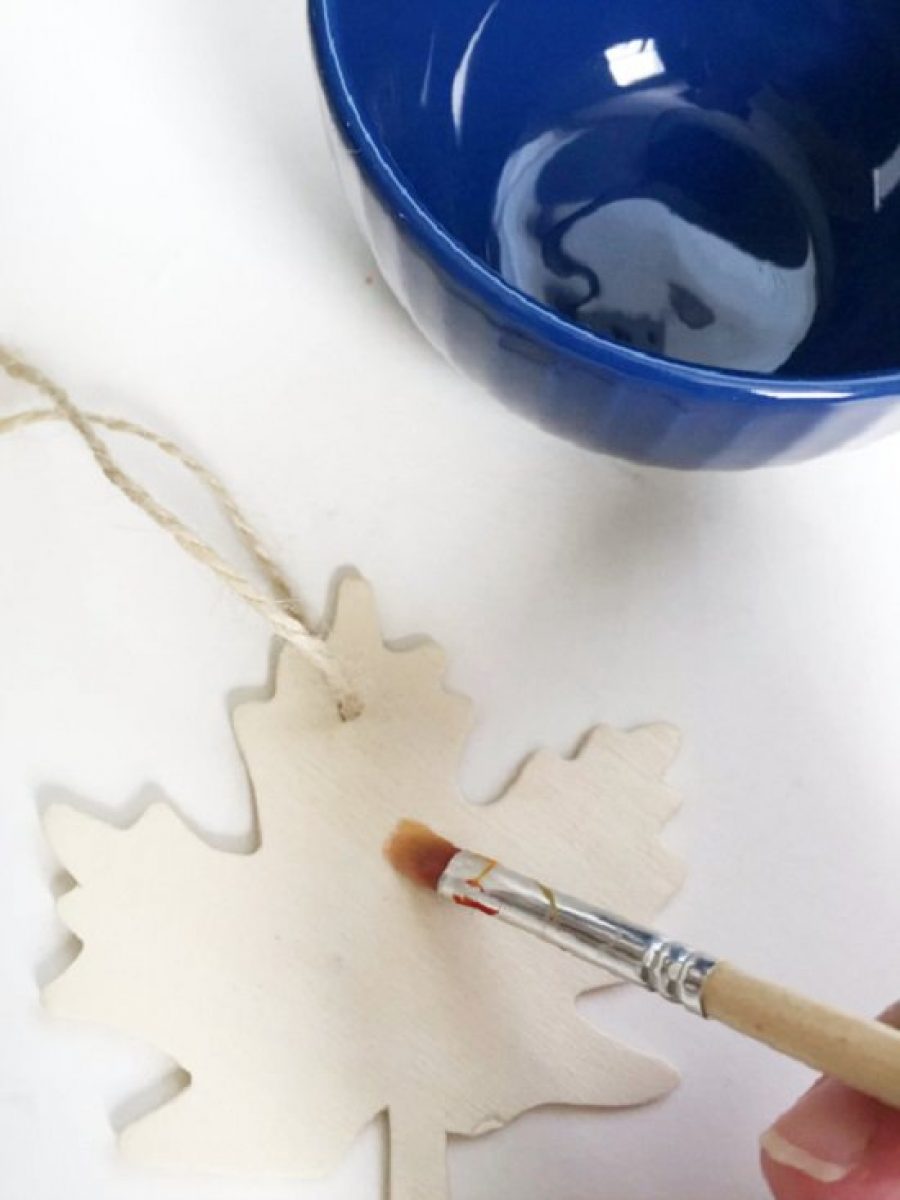 13 DIY Essential Oil Air Freshener Recipes To Naturally Uplift your Mood