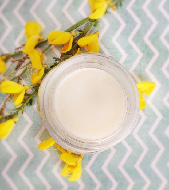 Coconut Oil Beauty Hacks19