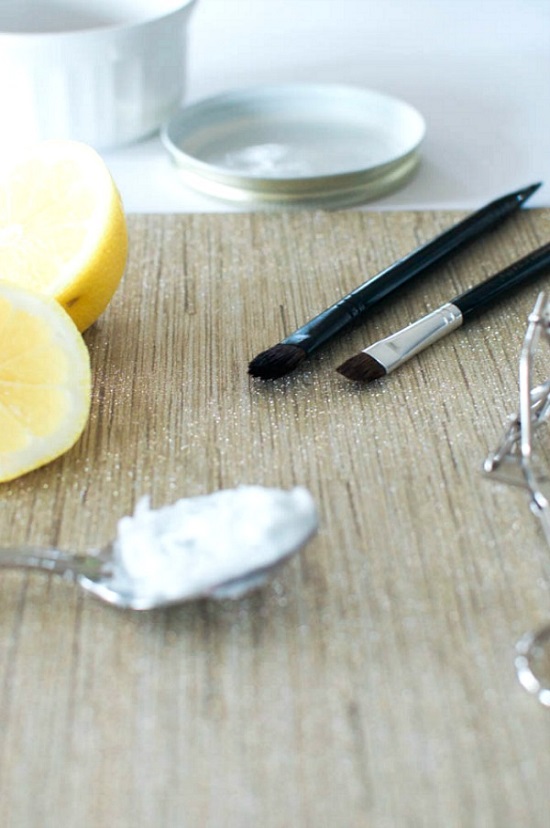 Coconut Oil Beauty Hacks19