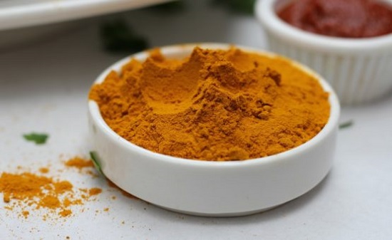 DIY Turmeric Beauty Hacks 14