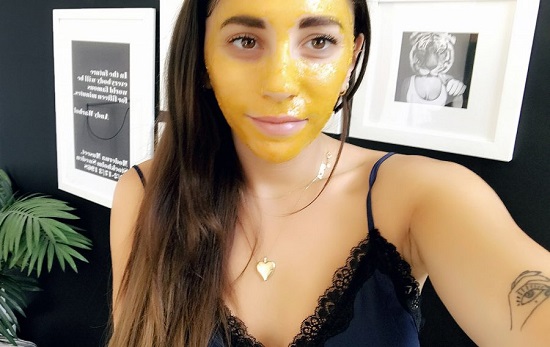 DIY Turmeric Face Mask Recipes 2