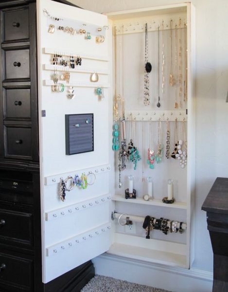 45 Great DIY Jewelry Display Ideas You Must Know About ⋆ Bright Stuffs