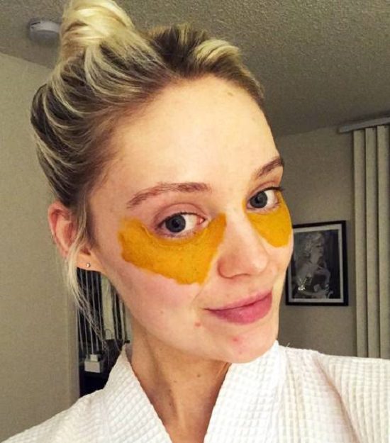 diy eye mask for puffy eyes and dark circles 4