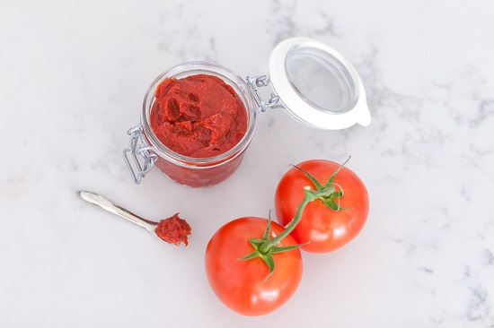 Check out the zestiest and most flavorful Homemade Ketchup Recipes on the internet, free from preservatives and additives!
