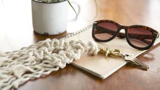 DIY Macrame key Chain Ideas 14