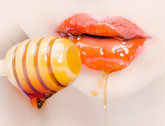 honey for fat lips