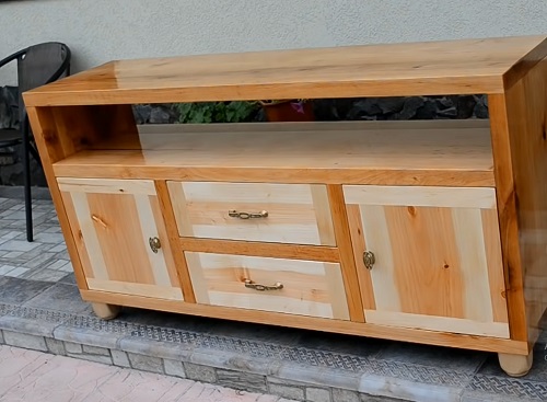 Mueble de TV de madera de aliso