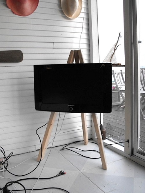 DIY Corner TV Stand 3