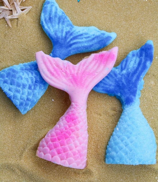 DIY Mermaid Tail Costume And Craft43