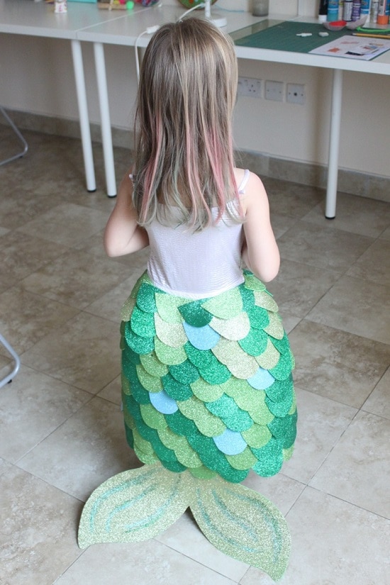 DIY Mermaid Tail Costume And Craft5