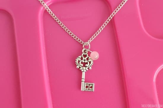 DIY Charm Necklace Ideas2