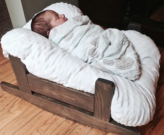 DIY Wooden Lounger Crib