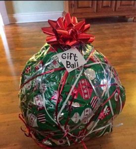 16 DIY Saran Wrap Ball Game Gift Ideas ⋆ Bright Stuffs