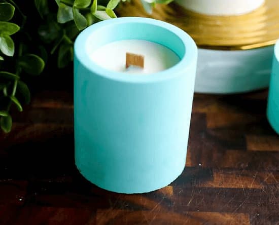 How to Make DIY Scented Soy Candles - Lemon Bergamot/Lavender