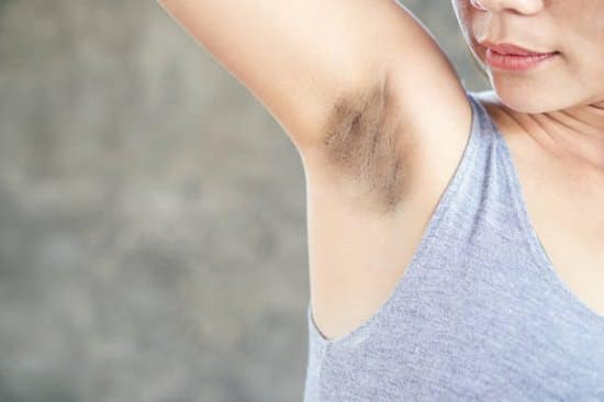 How to Get Rid of Dark Underarms With Toothpaste1