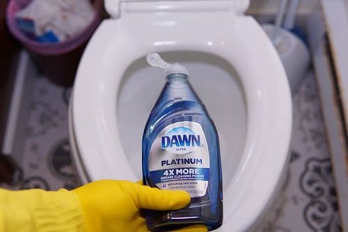 Dawn Dish Soap to Remove Hair Dye3