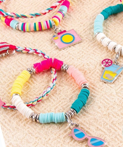 20 Cute DIY Heishi Bead Bracelet Ideas 3