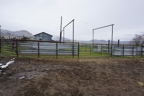 Pipe Fence Ideas 1