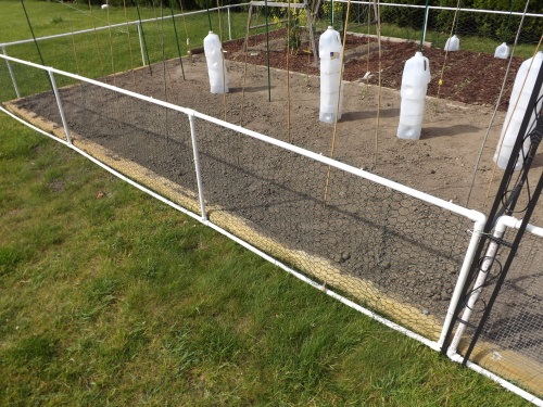 Pipe Fence Ideas 5