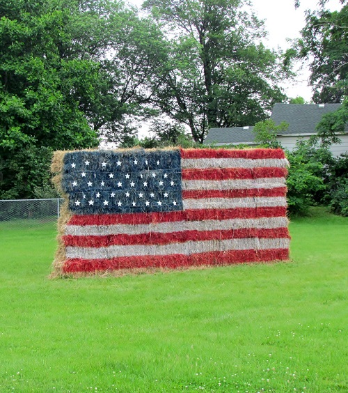 Hay Bale Decorating Ideas 7