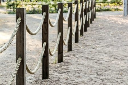 20 Best Farmhouse Fence Ideas ⋆ Bright Stuffs