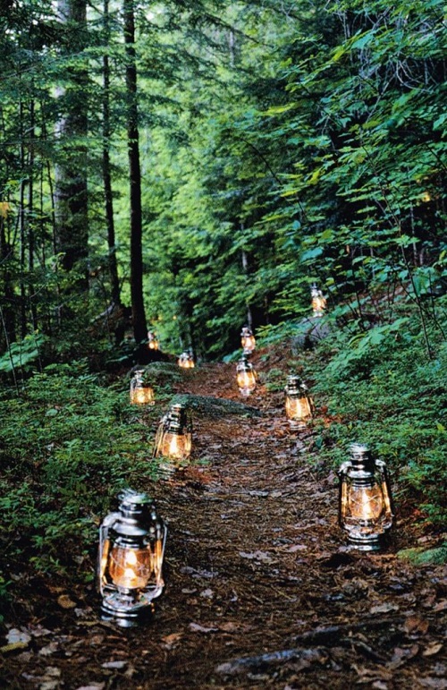 Outdoor Lantern Decor Ideas 1
