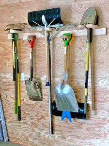 12 Best Shovel Storage Ideas 