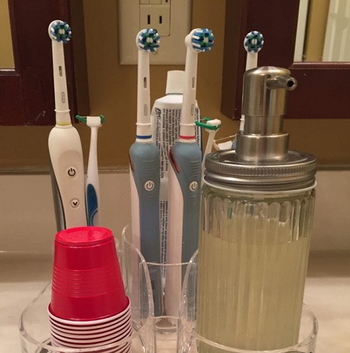 Electric Toothbrush Holder 2
