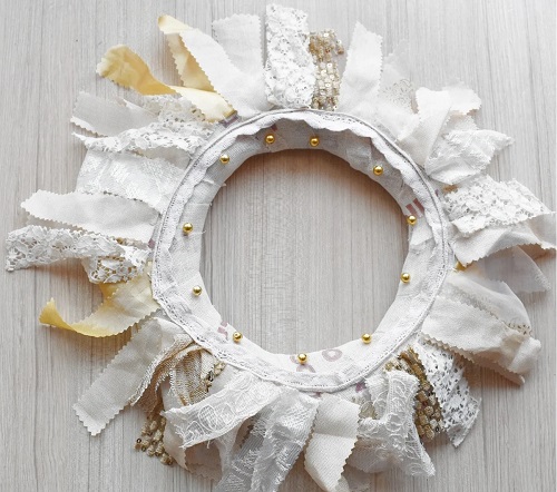 DIY Fabric Wreath Idea