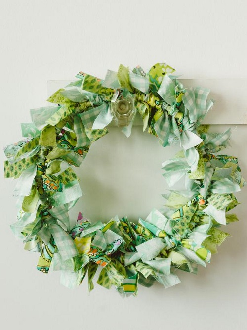 Kid-Friendly Rag Wreath Idea
