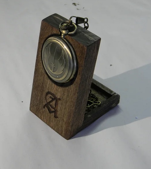 Pocket Watch Display Wooden Ideas