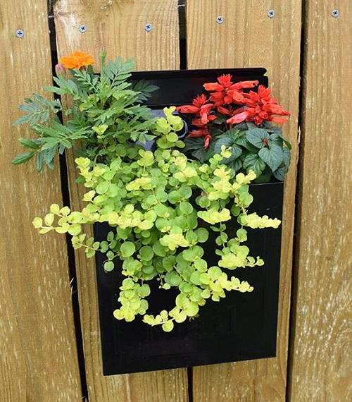 DIY Mailbox Planter 1