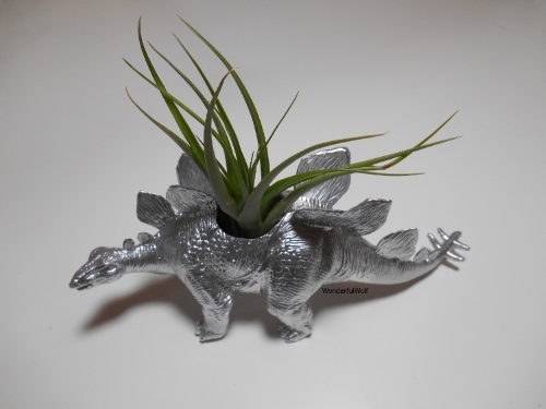 DIY Dino Air Planter, aka Plantosaur!