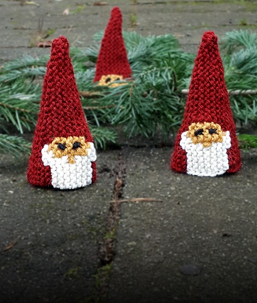 Garter Stitch Christmas Gnome