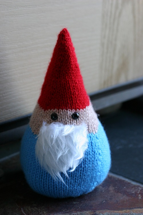 Easy and Cute Knitted Gnomes Patterns Ideas 2