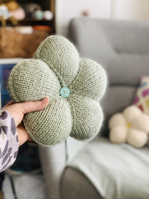 Flower Pillow Free Knitting Patterns 3