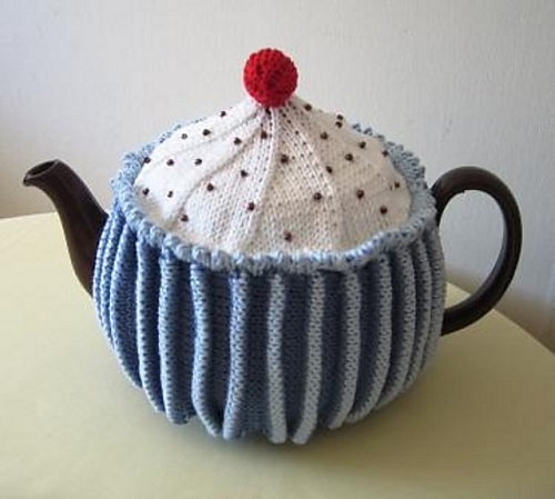 Knitted Cup Cake Cozie