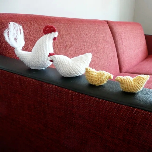 Knitted Hen Family