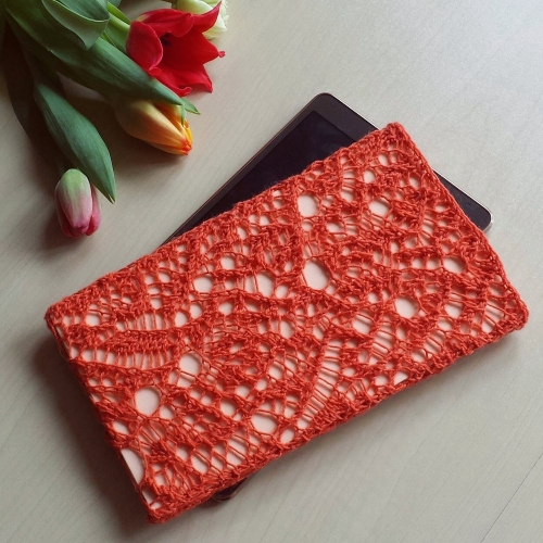 Random Lace E-Book Sleeve 1