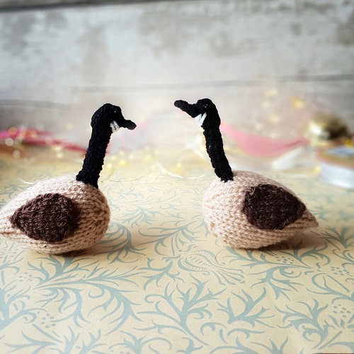 Pocket-size Goose Pair