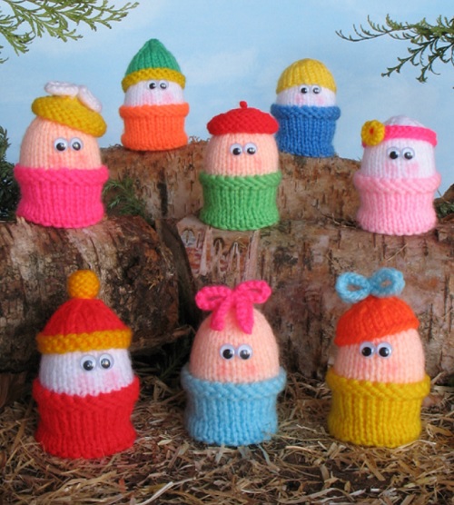 mini knitted egg dolls