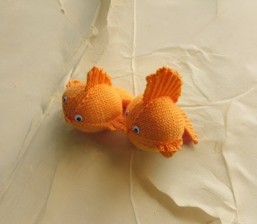 Gold Fish Free Knitting Pattern