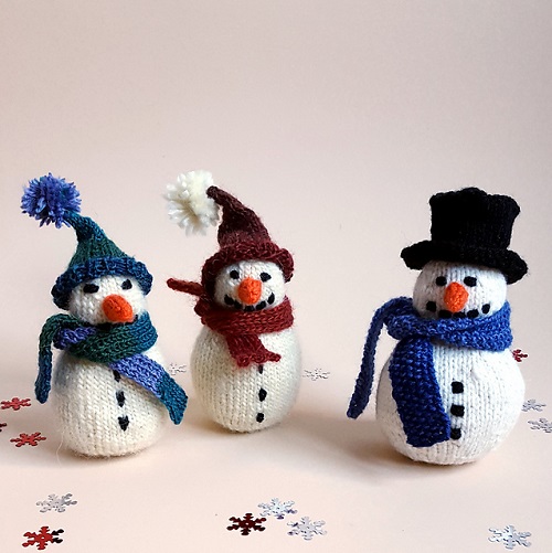 Group of Snowmen