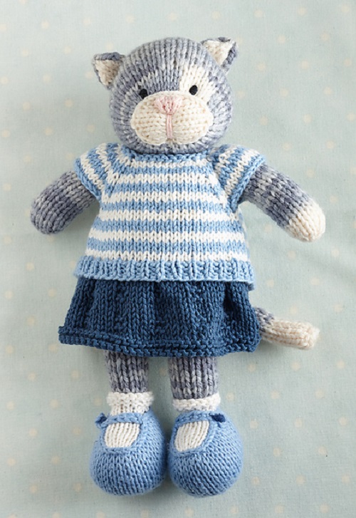 Easy and cute Knitted Toy Dress Patterns 4