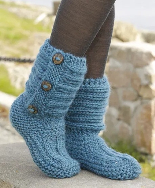 Knitted Buttoned Boots