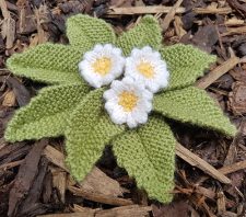 11 Knitted Flowers Free Patterns ⋆ Bright Stuffs