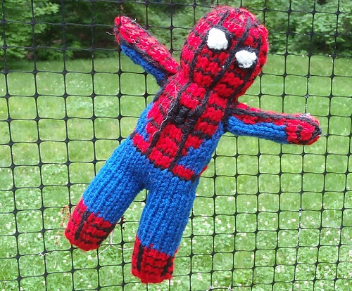 Easy and Cute Knitted Superhero Dolls Patterns