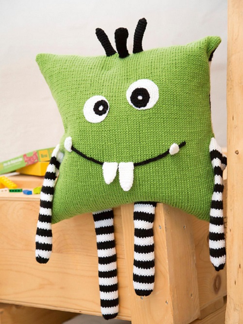 Monster Pillow Free Knitting Patterns