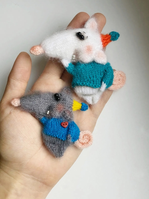 Squash Rat Brooches